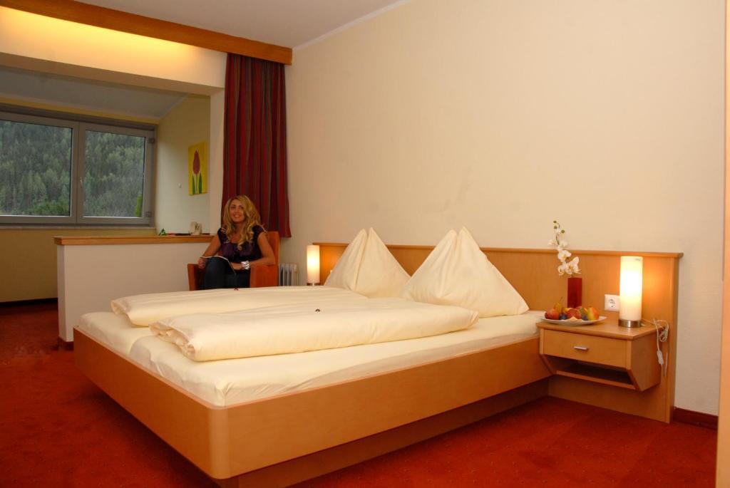 Hotel Sonnenheim Bad Kleinkirchheim Quarto foto